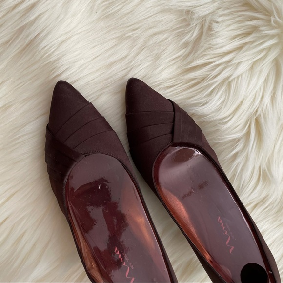 Nina Brown Kitten Heels Shoe - Picture 8 of 9